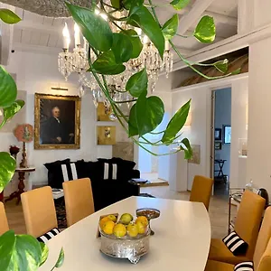 Alojamento de Acomodação e Pequeno-almoço La Maison